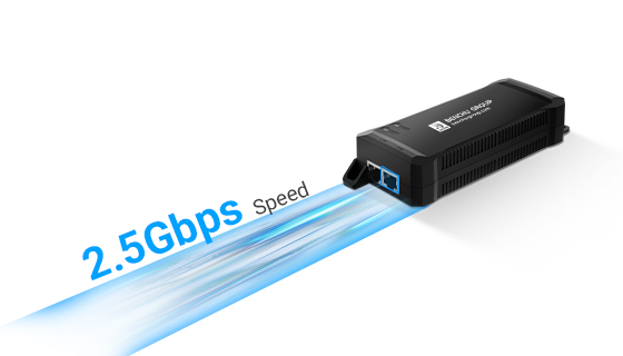 2.5G Multi-Gigabit RJ45 Wire-Speed Passthrough 2.5G Multi-Gigabit RJ45 port delivering wire-speed Ethernet passthrough up to 100 meters.